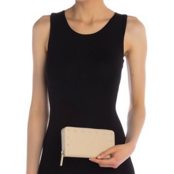 33% off French Connection Cecily Zip Around Wall - Picture 2 of 5